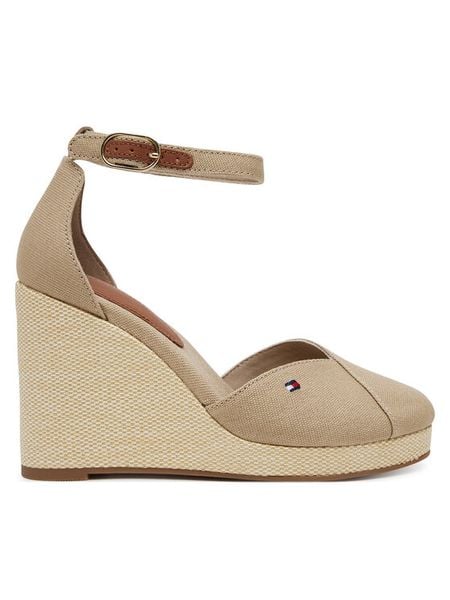 Tommy Hilfiger Półbuty Flag High Wedge Espad Closed Toe FW0FW08494 Beżowy. Brązowe półbuty damskie Tommy Hilfiger, bez wzorów, z materiału, bez obcasa, na koturnie, bez zapięcia. Za 249.99 zł.