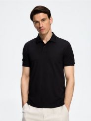 Koszulka polo regular fit - czarny. Czarne koszulki polo męskie Reserved, l, bez wzorów, z bawełny, bez ramiączek. Za 129.99 zł.