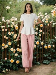 Spodnie wide leg z paskiem - różowy. Czerwone spodnie materiałowe damskie Sinsay, l, bez wzorów. Za 59.99 zł.