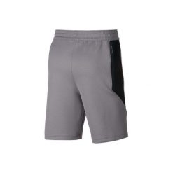 Spodenki męskie nike therma flex showtime shorts atmosphere grey. Szare krótkie spodenki sportowe męskie Nike, m, bez wzorów, do biegania. Za 299.00 zł.