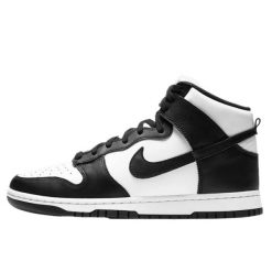 Buty do chodzenia damskie Nike Dunk High Panda. Czarne obuwie sportowe damskie Nike, bez wzorów, z gumy, do koszykówki. Za 601.00 zł.