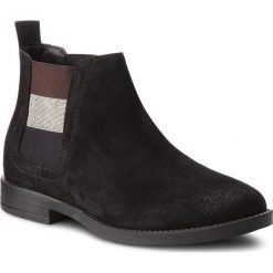 Sztyblety TOMMY JEANS - Essential Chelsea Bo EN0EN00305 Black 990. Kozaki damskie marki Tommy Jeans. W wyprzedaży za 359.00 zł.
