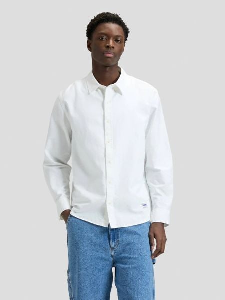 MESKA KOSZULA LEE WORKWEAR BUTTON DOWN BRIGHT WHITE 112376595. Białe koszule męskie Lee, xl, bez wzorów, bez kołnierzyka, bez ramiączek. Za 139.99 zł.