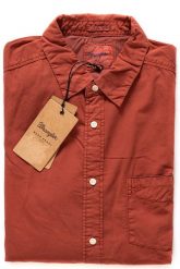 WRANGLER L/S 1PKT SHIRT BOSSA NOVA W59756SDQ. Czerwone koszule męskie Wrangler, l, bez wzorów, bez kołnierzyka, bez ramiączek. Za 129.99 zł.