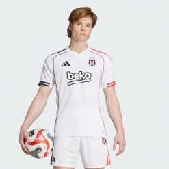 Koszulka Beşiktaş JK 25/26 Home. Białe koszulki sportowe męskie Adidas, xl, bez wzorów, bez kołnierzyka, bez ramiączek, do piłki nożnej. Za 439.00 zł.