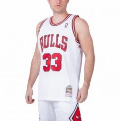 Koszulka męska do koszykówki Chicago Bulls NBA Swingman Jersey Bulls Pippen. Białe koszulki sportowe męskie Mitchell & Ness, l, bez wzorów, z jersey, bez kołnierzyka, bez ramiączek, do koszykówki. Za 582.25 zł.