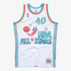 Koszulka NBA All Star Swingman Karl Malone 1996. Białe koszulki sportowe męskie Mitchell & Ness, bez wzorów, bez kołnierzyka, bez ramiączek, do koszykówki. Za 517.00 zł.