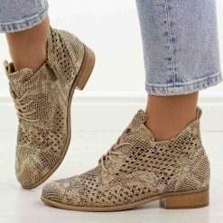 Złote wąż ażurowe botki damskie Potocki 12091. Żółte botki damskie POTOCKI, na jesień, z materiału, klasyczne, bez obcasa, na obcasie, bez zapięcia. Za 229.00 zł.