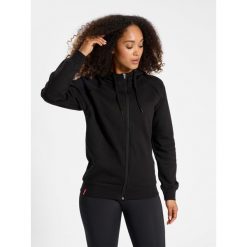 Damska bluza z kapturem zapinana na zamek Hummel Red Classic. Czarne bluzy sportowe damskie Hummel, xl, bez wzorów, z kapturem, na fitness i siłownię. Za 212.50 zł.