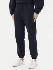 ViCOLO Spodnie dresowe TD0573 Granatowy Regular Fit. Niebieskie spodnie dresowe damskie ViCOLO, m, bez wzorów, z dresówki. Za 199.99 zł.