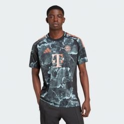 Koszulka FC Bayern 24/25 Away. Czarne koszulki sportowe męskie Adidas, xl, bez wzorów, z materiału, bez kołnierzyka, bez ramiączek, do piłki nożnej. Za 449.00 zł.