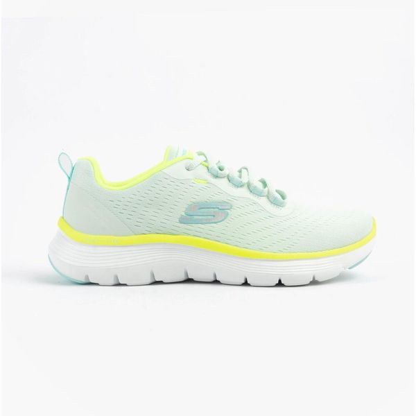 Buty damskie SKECHERS Flex Appeal 5.0 New Path. Niebieskie obuwie sportowe damskie Skechers, bez wzorów, trekkingowe, Skechers Sport. Za 239.99 zł.