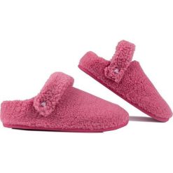 Klapki sportowe damskie Crocs Classic Cozzy. Czerwone skarpety damskie Crocs, bez wzorów. W wyprzedaży za 164.75 zł.