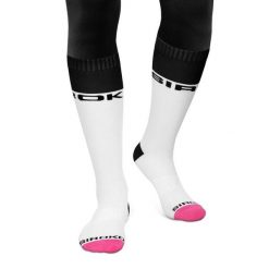 Skarpety snowboardowe Siroko Fuji White. Białe skarpety damskie SIROKO, bez wzorów, z bawełny. Za 85.00 zł.