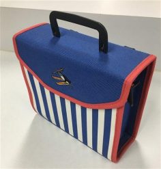 Torba dziecięca Newlooxs niebieska z haczykiem i paskiem na ramię. Białe torby i plecaki dziecięce NEW LOOXS. Za 132.55 zł.