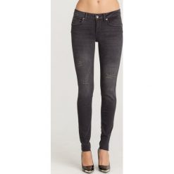 JEANSY DIVINE SLIM FIT BOTTOM UP LIU JO. Jeansy damskie Liu Jo. Za 659.00 zł.