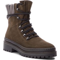 Trapery TOMMY HILFIGER - Modern Hiking Boot S FW0FW03048 Musk 203. Kozaki damskie marki Tommy Hilfiger. W wyprzedaży za 379.00 zł.