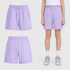 SPODENKI DRESOWE DZIEWCZĘCE 4F SZORTY SPORTOWE NA CO DZIEŃ FIOLETOWE. Fioletowe spodenki dla dziewczynek 4f, bez wzorów, z bawełny, sportowe. Za 36.90 zł.