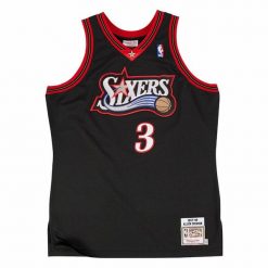 Koszulka NBA Philadelphia 76ers Allen Iverson. Czarne koszulki sportowe męskie Mitchell & Ness, bez wzorów, bez kołnierzyka, bez ramiączek, do koszykówki. W wyprzedaży za 976.00 zł.