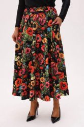 Spódnica MAKOVSKA MIDI - print w maki na czarnym tle PLUS SIZE XXL OVERSIZE. Czarne spódnice damskie Moda Size Plus Iwanek, l, bez wzorów, z bawełny, eleganckie, plus size, midi, oversize. Za 339.90 zł.