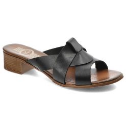 Czarne Klapki Lemar Wygodne Skórzane Buty Damskie. Czarne klapki damskie Lemar, bez wzorów, ze skóry, bez obcasa, na obcasie, bez zapięcia. Za 175.00 zł.