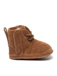 Ugg Śniegowce I Baby Neumel & Ugg Beanie 1104729I Brązowy. Brązowe buty zimowe dziewczęce UGG, ze skóry, bez zapięcia. Za 349.99 zł.
