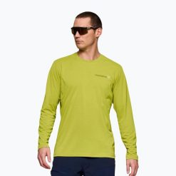 Longsleeve męski NORRONA Femund Tech. Zielone bluzki z długim rękawem męskie NORRONA, l, bez wzorów, z materiału, klasyczne, bez kołnierzyka. Za 359.99 zł.