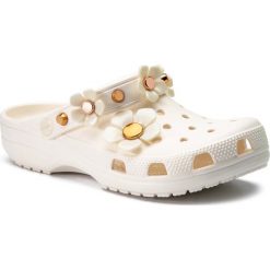 Klapki CROCS - Classic Metallic Blooms Clog 205585 Oyster. Klapki damskie marki Crocs. Za 269.00 zł.