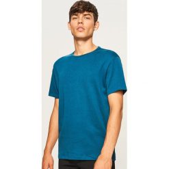 Gładki t-shirt regular fit - Niebieski. T-shirty męskie marki Giacomo Conti. W wyprzedaży za 39.99 zł.