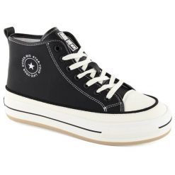 Trampki damskie na platformie delikatnie ocieplone czarne Big Star OO274062. Czarne trampki i tenisówki damskie bez wzorów, z polaru, retro, bez zapięcia. Za 194.04 zł.