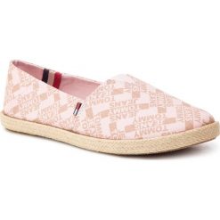 Espadryle TOMMY JEANS - Allover Print Slip On EN0EN00456 Lotus 662. Espadryle damskie marki Tommy Jeans. Za 229.00 zł.