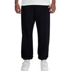 Spodnie sportowe męskie New Balance MP41519BKBK. Czarne spodnie sportowe męskie New Balance, m, bez wzorów, z bawełny, na fitness i siłownię. Za 379.99 zł.