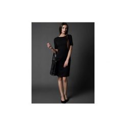 Sukienka klasyczna ESTHER. Sukienki damskie marki Rahri. Za 389.00 zł.