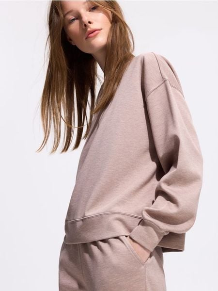 Bluza z modalem - beżowy. Brązowe bluzy damskie Reserved, l, bez wzorów, z dzianiny, bez kaptura. Za 109.99 zł.