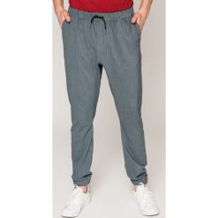 Quiksilver - Spodnie. Spodnie materiałowe męskie marki Quiksilver. W wyprzedaży za 199.90 zł.