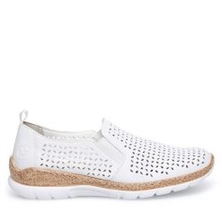 Półbuty Rieker. Białe półbuty damskie Rieker, bez wzorów, bez obcasa, na płaskiej podeszwie, bez zapięcia. Za 189.99 zł.
