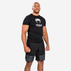 Koszulka bokserska Venum Classic. Czarne koszulki sportowe męskie VENUM, s, bez wzorów, z bawełny, bez kołnierzyka, bez ramiączek. Za 119.99 zł.