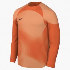 Koszulka piłkarska męska Nike Gardien IV Goalkeeper. Brązowe koszulki sportowe męskie Nike, m, bez wzorów, bez kołnierzyka, bez ramiączek, do piłki nożnej. W wyprzedaży za 213.15 zł.