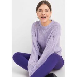 Sweter z widocznym splotem. Swetry damskie marki Orsay. W wyprzedaży za 70.00 zł.