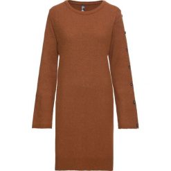 Sukienka dzianinowa z guzikami w optyce masy rogowej: must have bonprix kasztanowy brąz. Brązowe sukienki damskie bonprix, z dzianiny. Za 129.99 zł.