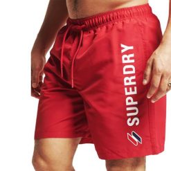 Spodenki kąpielowe męskie Superdry CODE APLLQUE 19INCH. Czerwone kąpielówki męskie Superdry., m, bez wzorów, z gumy, do pływania. Za 129.65 zł.