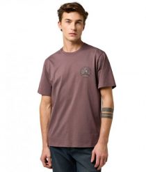 MESKA KOSZULKA WRANGLER SMALL GRAPHIC TEE PEPPERCORN 112371472. T-shirty męskie Wrangler, xl, bez wzorów, bez kołnierzyka. Za 79.99 zł.