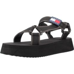 Sandały TOMMY JEANS EN0EN02747 Czarny. Czarne sandały damskie Tommy Hilfiger, bez wzorów, z jeansu, bez obcasa, bez zapięcia. Za 255.99 zł.