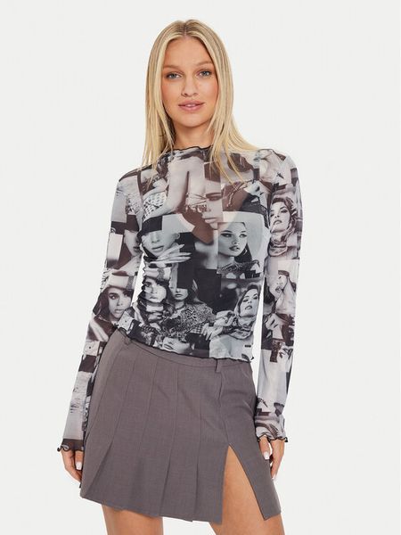 Guess Bluzka Adriana W4YP04 KBBF2 Kolorowy Regular Fit. Bluzki damskie Guess, s, z aplikacjami, z syntetyku, bez kołnierzyka, bez ramiączek. Za 179.99 zł.