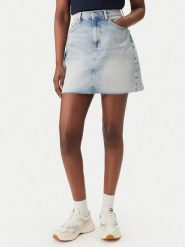 Tommy Jeans Spódnica jeansowa DW0DW22716 Błękitny Mom Fit. Niebieskie spódnice damskie Tommy Jeans, xxs, bez wzorów, z bawełny. Za 289.99 zł.