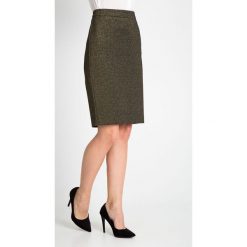 Złota ołówkowa spódnica QUIOSQUE. Żółte spódnice damskie QUIOSQUE, z dzianiny, glamour. W wyprzedaży za 59.99 zł.