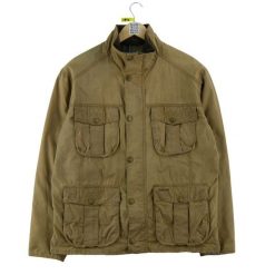 Second life - Parka męska Barbour New Utility Wax - Stan dobry. Brązowe parki męskie Barbour, l, bez wzorów, z tkaniny, eleganckie, bez kaptura. Za 383.36 zł.