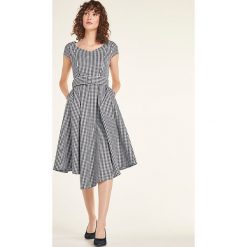 Sukienka w kolorze czarno-białym. Sukienki damskie marki Heine. W wyprzedaży za 197.95 zł.