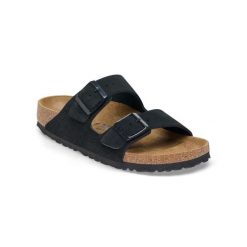 Klapki Birkenstock Arizona LEVE Black 1027164. Czarne klapki damskie Birkenstock, bez wzorów, z gumy, wakacyjne, bez obcasa. Za 470.53 zł.