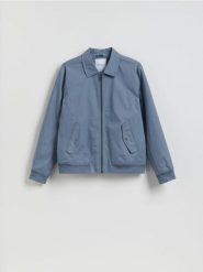 Kurtka bomberka z kołnierzem - jasnoniebieski. Niebieskie kurtki męskie Reserved, l, bez wzorów, z bawełny, bez kaptura. Za 159.99 zł.